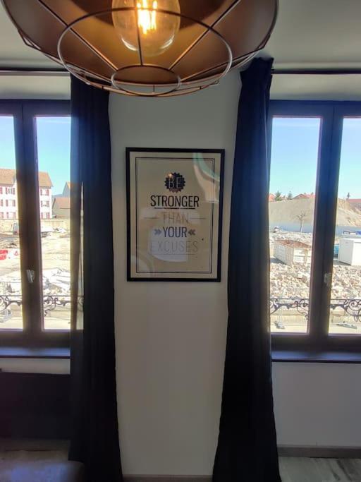 Les Studios De Flo' : The Bel'Factory 38 M² Wifi Belfort Luaran gambar