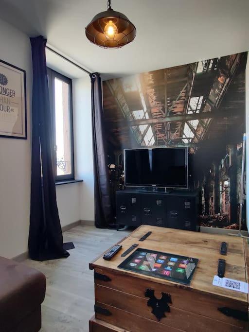 Les Studios De Flo' : The Bel'Factory 38 M² Wifi Belfort Luaran gambar