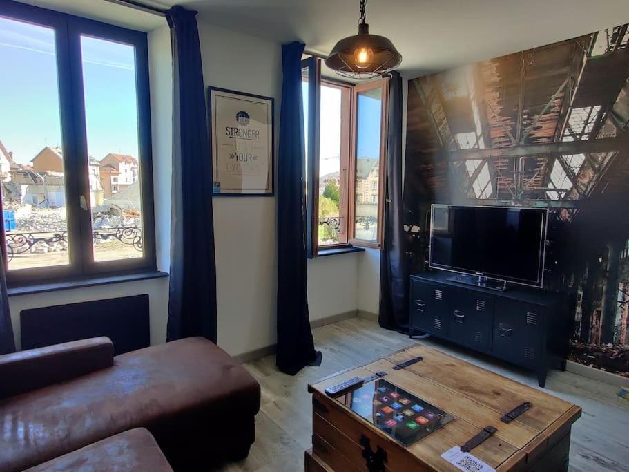 Les Studios De Flo' : The Bel'Factory 38 M² Wifi Belfort Luaran gambar